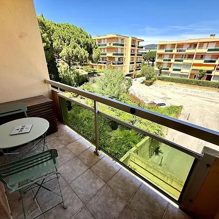 Apartman Studio Climatise - Tout A Pieds - Refait A Neuf